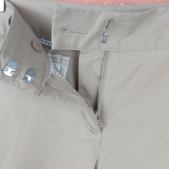 Adidas ClimaLite golf tennis Bermuda Shorts - Picture 4 of 9